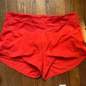 Lululemon 2.5" red speed-up shorts